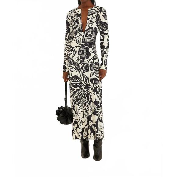 FARM RIO Dresses & Skirts - NEW FARM RIO cashews and birds maxi dress in winter white